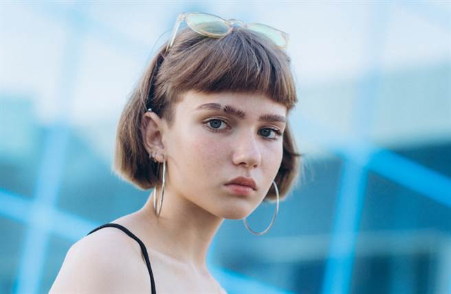 金牛座、水瓶座及白羊座的人在交友方面总是很佛系，有事自然会联繫关系亲近的人，没事的时候则不会主动联络，只会专注于自己的生活。（图／Shutterstock）