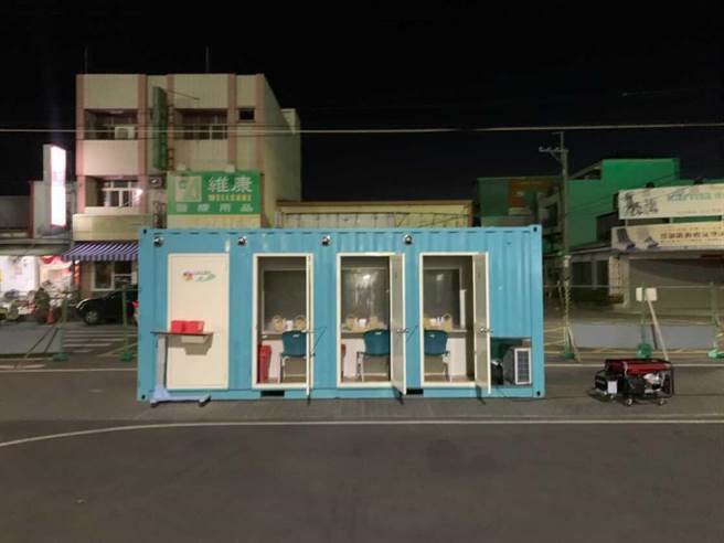 明天预计在医院后方户外停车场规划筛检专区，避免进入医院交互感染。(吴建辉摄)