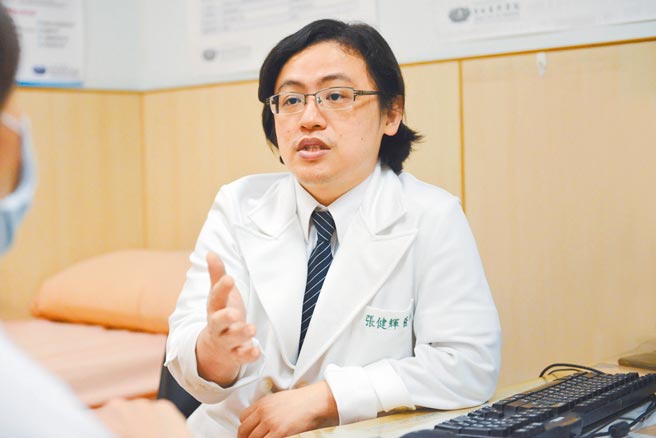 张建辉医师提醒，胆结石须寻求专科医师诊治，切勿听信偏方。（台北慈济医院提供）