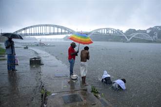 熱帶氣旋陶特襲印度釀8死  西岸15萬居民將撤離