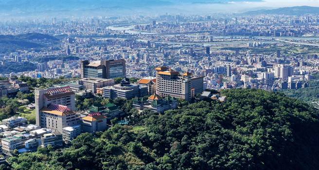 文化大学传出一学生筛检阳性，校方紧急大消毒。（图／翻摄自文化大学脸书）