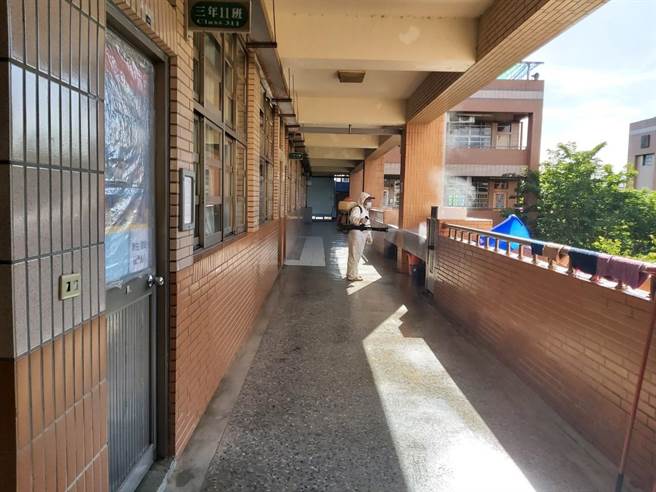 王縣長表示，提醒大家疫情嚴竣，請大家共體時艱，務必做好相關防範。(縣府提供／吳建輝彰化傳真)