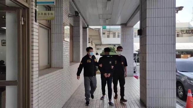 刑事局中部打击犯罪中心破获以陈姓主嫌为首诈欺集团。（卢金足摄）