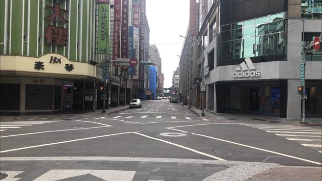 平時熱鬧的西門町則猶如空城。(攝影／陳盈臻)