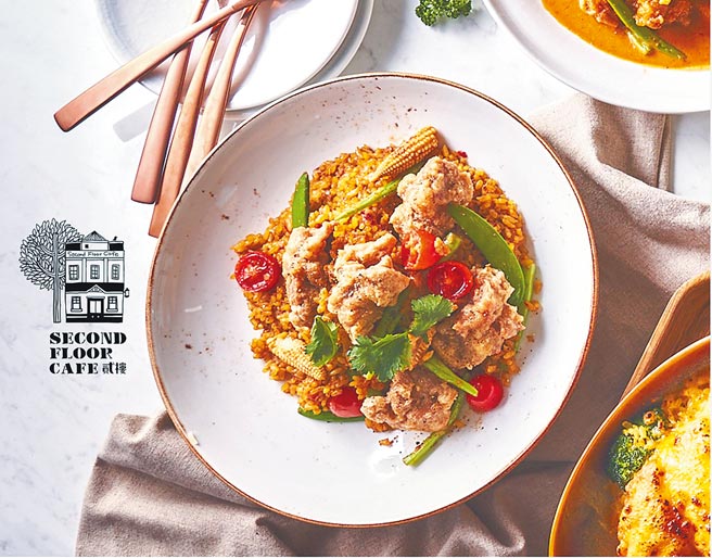 贰楼餐厅用折扣呼吁大家「不要来内用」。（贰楼提供）