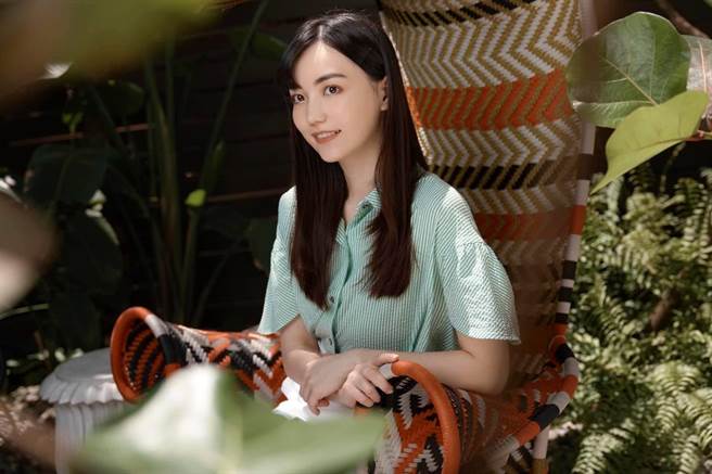 黑嘉嘉長相甜美，被封為「千年一遇美女棋士」。（圖/翻攝自黑嘉嘉臉書）