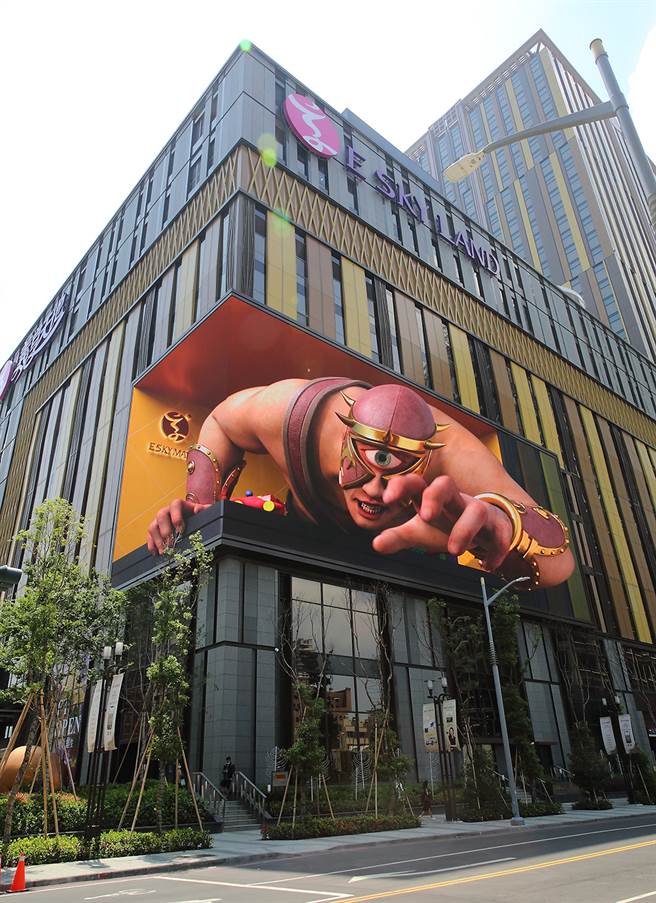 义享天地是高雄最大规模购物广场，备受市民期待。（摄影/Carter）