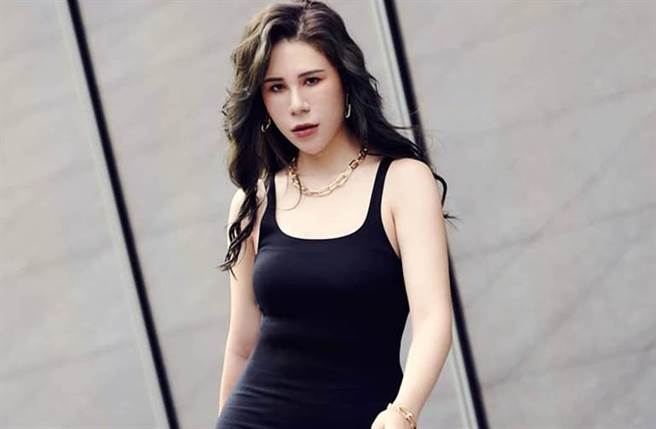 疫情严峻双亲仍坚持外出，让丹妮婊姐大动肝火怒斥。（图／丹妮婊姐星球脸书）