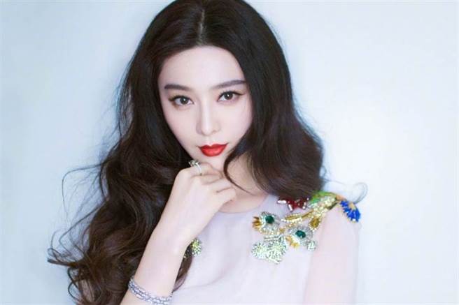 范冰冰因逃漏税风波，人气一蹶不振。(图/翻摄自微博)