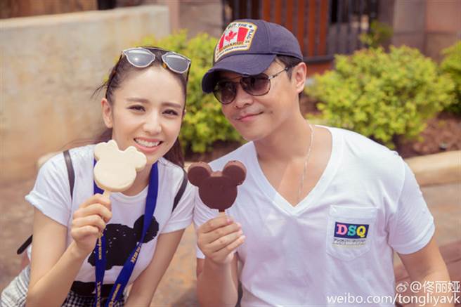 佟麗婭和陳思誠丟下離婚震撼彈。（圖/翻攝自微博）