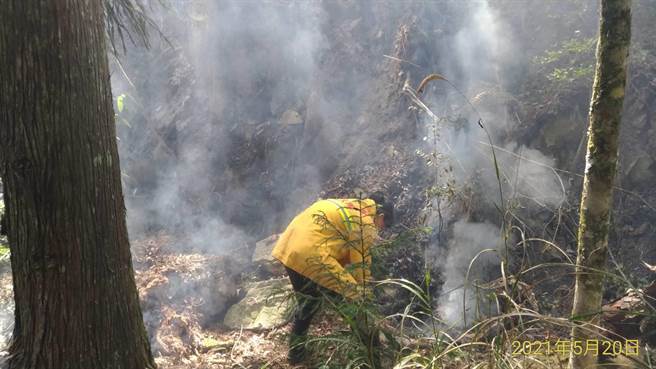 火燒馬崙山延燒2 8公頃陸空動員全力搶滅 區塊鏈生態網