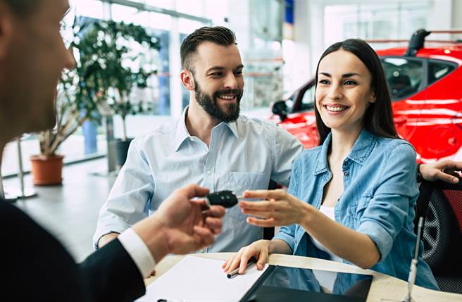 處女座、摩羯座及金牛座的人將在6月迎接財神到，馬上就能變有錢。（圖／Shutterstock）
