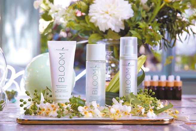 精油品牌Young Living 悠樂芳跨足肌膚保養領域推出BLOOM 植萃亮白系列。（ 悠樂芳提供）