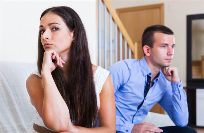 雙子座及射手座的人常常因為異性緣太好，不可避免與另一半吵架。（圖／Shutterstock）