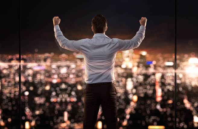 摩羯座、獅子座及白羊座的人事業心極強，喜歡靠自己的能力賺錢，一生不願吃軟飯。（圖／Shutterstock）
