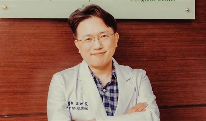 千名退職醫護接下徵召令! 名醫江坤俊：內心真的很澎湃(圖/江坤俊 臉書)