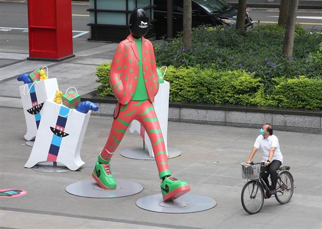 北市信义商圈像空城般没有人潮。（赵双杰摄）
