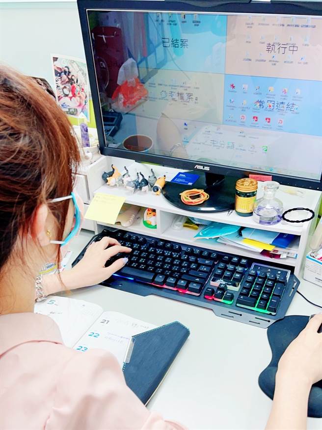 工具百百种，这个最好用！四象限桌布、六象限桌布，网路上应有尽有，如果你还觉得不够用，没关系，打开Excel直接动手量身打造一个属于自己的象限桌布吧！(图/1111人力银行提供)