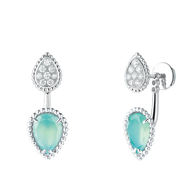 Boucheron海水蓝绿玉髓Serpent Boheme耳环 ，12万500元。（Boucheron提供）