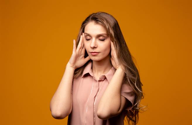 魔羯座、金牛座及白羊座看待感情總是很認真，不僅在交往時愛得專一，就連說分手都會深思熟慮很長一段時間，絕不會拿感情開玩笑（圖／Shutterstock）
