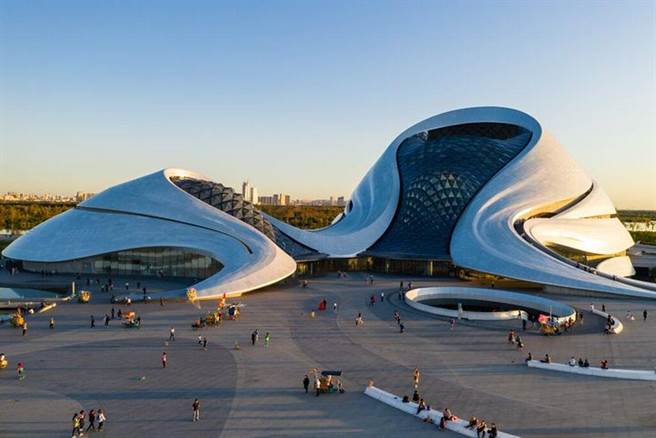 ▲哈尔滨大剧院，为指标性的哈尔滨特色建筑。　图：Shutterstock／来源