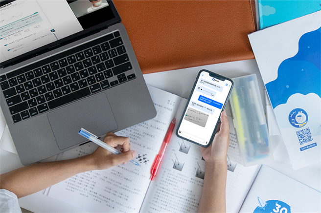 「Snapask时课问」问借镜香港、新加坡等海外市场停课经验，提出相关方案，让爸妈轻松安排学科课程，不让孩子学习进度落后。(Snapask时课问提供／李侑珊台北传真)