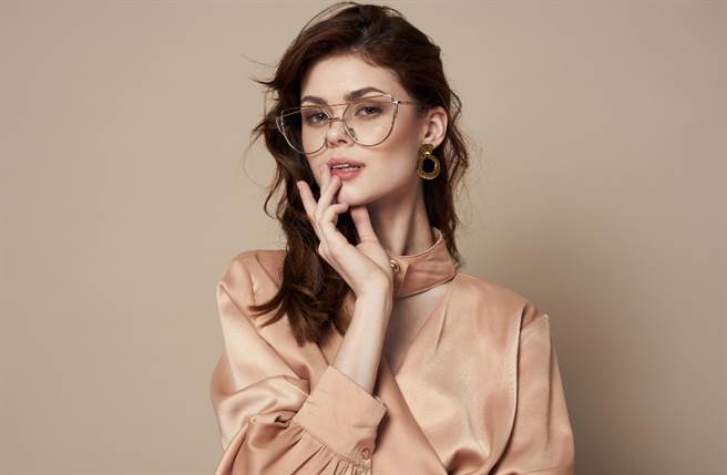 天蝎座、狮子座及处女座的人个性外刚内柔，对外他们态度冷漠，对内反而会变得温柔贴心。（图／Shutterstock）
