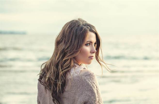 即使是在好友面前，处女座、天秤座、狮子座的人也无法接受自己出糗，偶像包袱超重。（图／Shutterstock）
