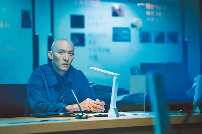 张震在《缉魂》中饰演癌末检察官角色。（威视电影提供）