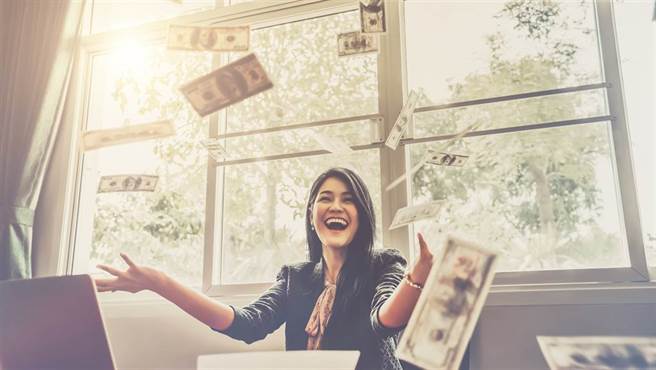 生肖兔、龙以及猪的人在5／29～6／7期间财运大开，好好把握时机捞金，未来可望过上大富大贵的生活。（图／Shutterstock）
