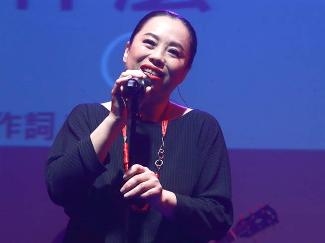 黄绮珊过去受访曾透露因外型不佳被要求整形。（图／中时资料照片）