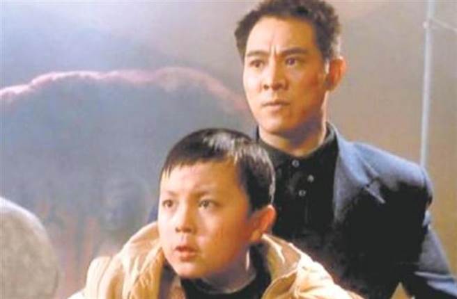 李连杰将谢苗视为亲生儿子照顾。（图/翻摄自微博）