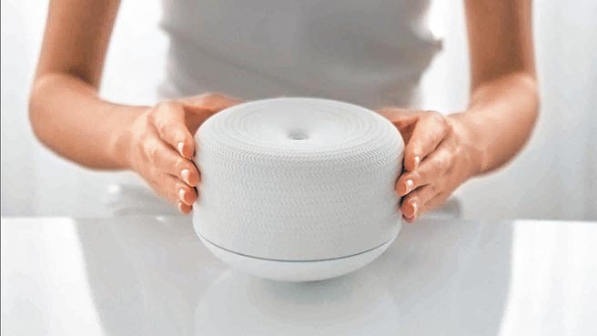 SOGO復兴馆1010 HOPE BLOOMY LOTUS Macaron马卡龙陶瓷香氛仪，3800元。（SOGO提供）