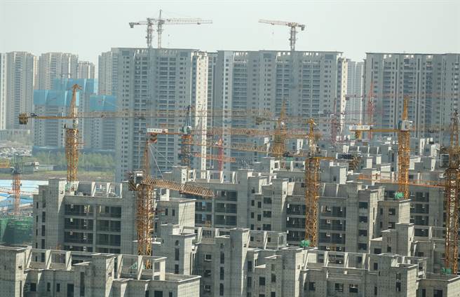 房地产是大陆重要的民生工业，建筑上会使用大量的钢铁，事关大量的就业与整体经济发展问题，与其他眾多产业一样，都需要以钢铁业做基础工业。（图／新华社）