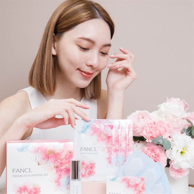 保养加入精华、面膜两步骤，让保溼、美白更有感。（示意图／shutterstock）