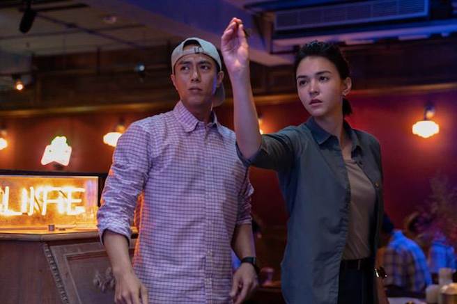 犯罪悬疑剧集《第三布局 尘沙惑》，由庄凯勛（左）、张榕容主演。（CATCHPLAY提供）