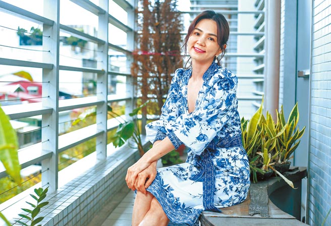 Ella近來居家防疫，樂當家庭主婦，陪伴家人。（資料照片）