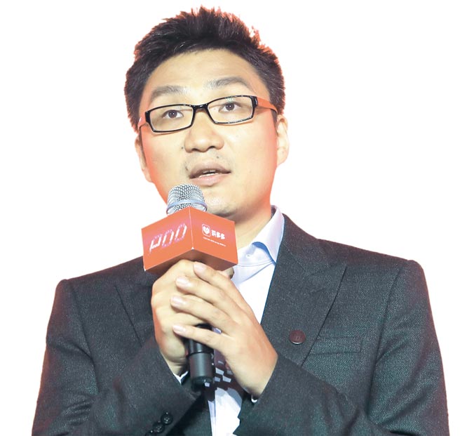 图／中新社、路透