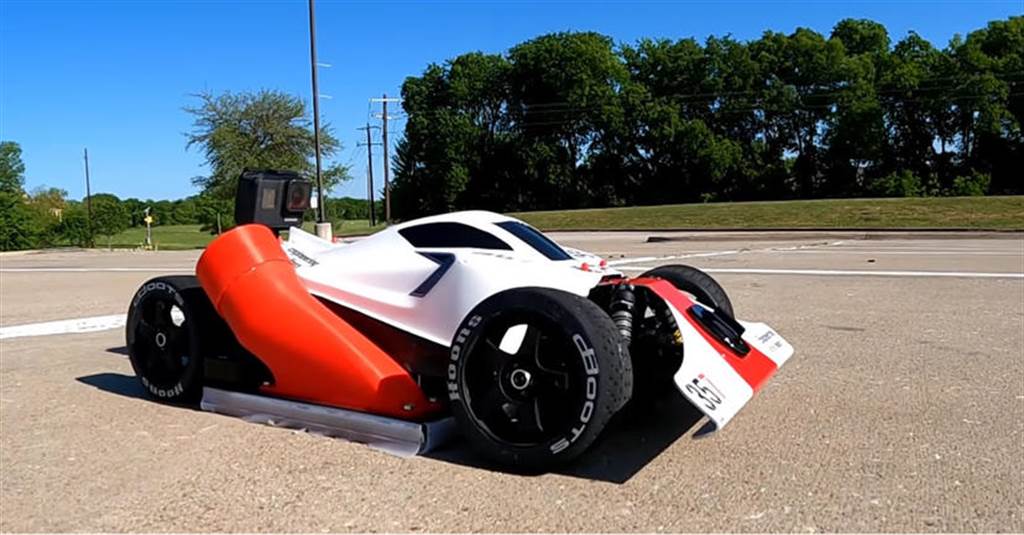 加速到時速 96 公里只要 1.5 秒！這台「電動車」比特斯拉 Roadster 2 更猛