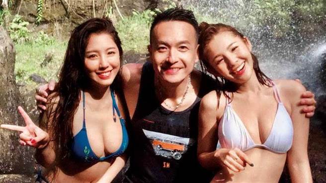 先前徐玮吟（左）为《爱玩客》节目到帛琉出外景，却发生疑似被同房的辜莞允（右）偷拍私密照事件。（图／翻摄自小钟脸书）