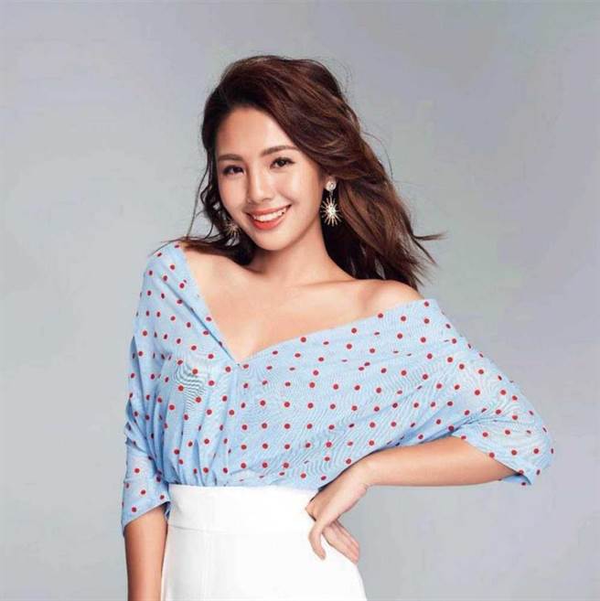 拥有甜美脸蛋和傲人身材的徐玮吟，2010年出道后就深受不少粉丝喜爱。（图／翻摄自徐玮吟脸书）