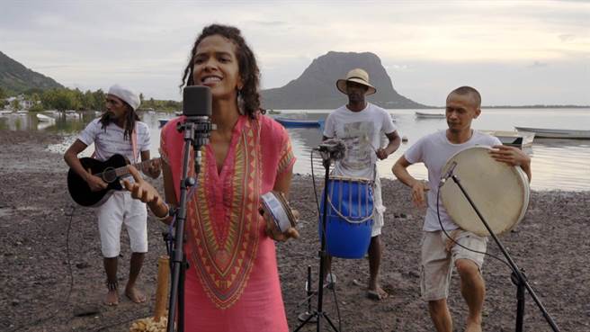 模里西斯新一代Sega天后Emlyn。（小岛大歌提供）