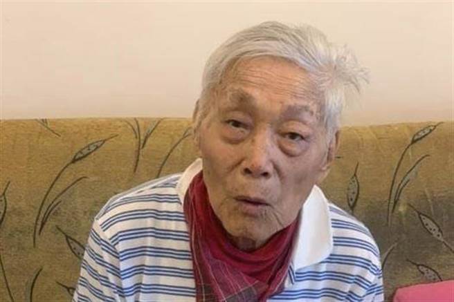 王凤奎》照顾失智父亲，不失制(爱传媒提供)