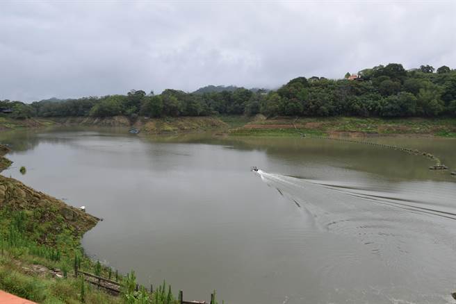 苗栗明德水库储水量有效提升，30日的降雨提供约有1个月的用水量。（谢明俊摄）