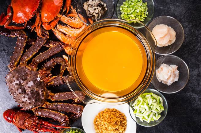 晶华抢攻自煮商机，由晶华轩招牌料理西施泡饭打头阵。（晶华提供）