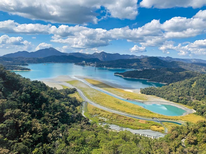 日月潭大竹湖水域，淤积严重。（廖志晃摄）