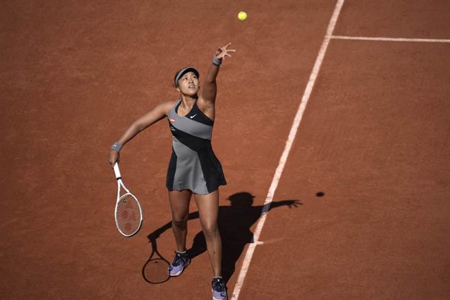 大坂直美在硬地大满贯表现杰出，但在红土场地战绩不佳。（美联社资料照）