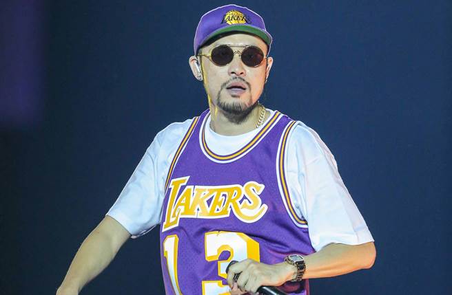 热狗想换更大的房子，预告3年后要卖木栅豪宅，笑称是最扯的周边商品。(中时资料照片)