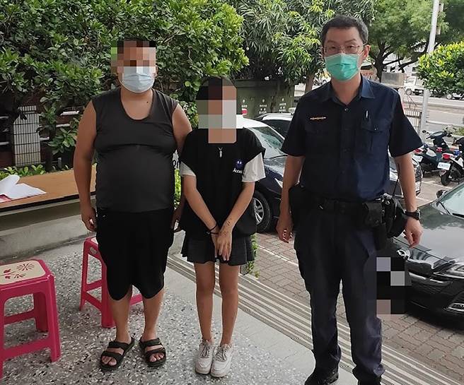未成年女儿外出未归，单亲父亲担心染疫急求警方协寻，经雾峰分局吉峰派出所积极协寻，终于唤得少女回家。（雾峰分局提供／黄国峰台中传真）