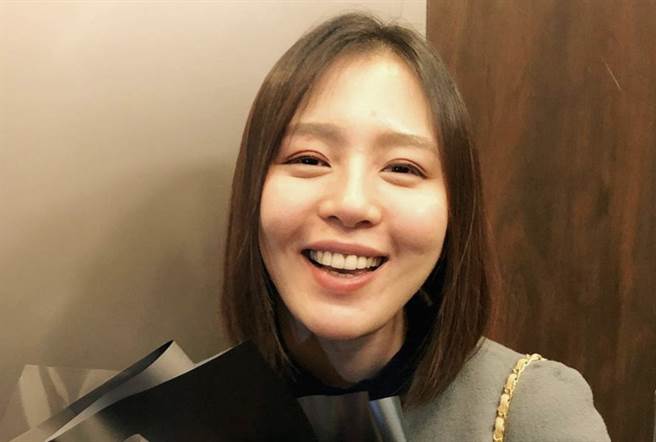 刘品言坦言，每年六月这个时间，忧郁都会来访。（图/刘品言 IG@esther88）